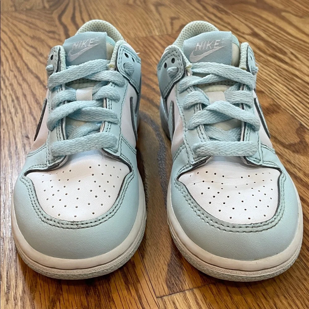 Kid’s Nike Dunk Low White/Glacier Blue Sneakers/Shoes. Size 12C.
